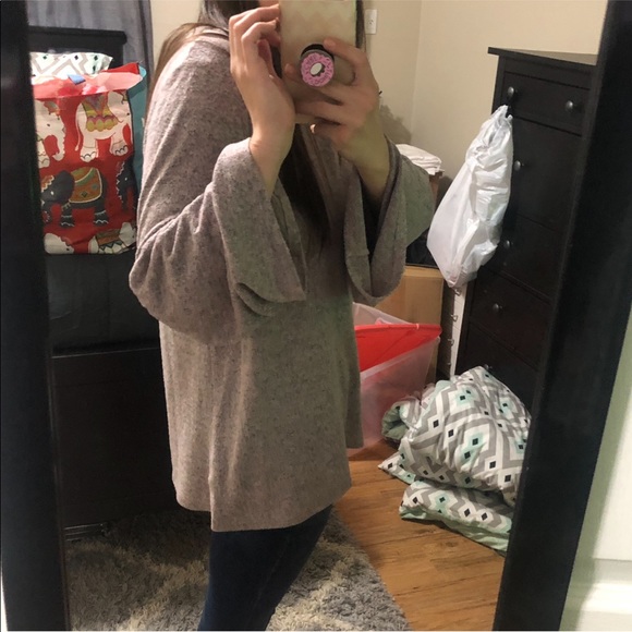 Apt. 9 Long Sleeve Bell Sleeve Top - Picture 3 of 8